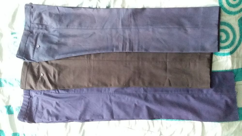 Брюки школьные на 8-10 лет