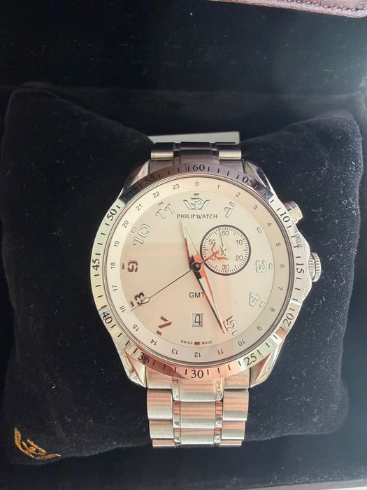 Часовник Philip Watch