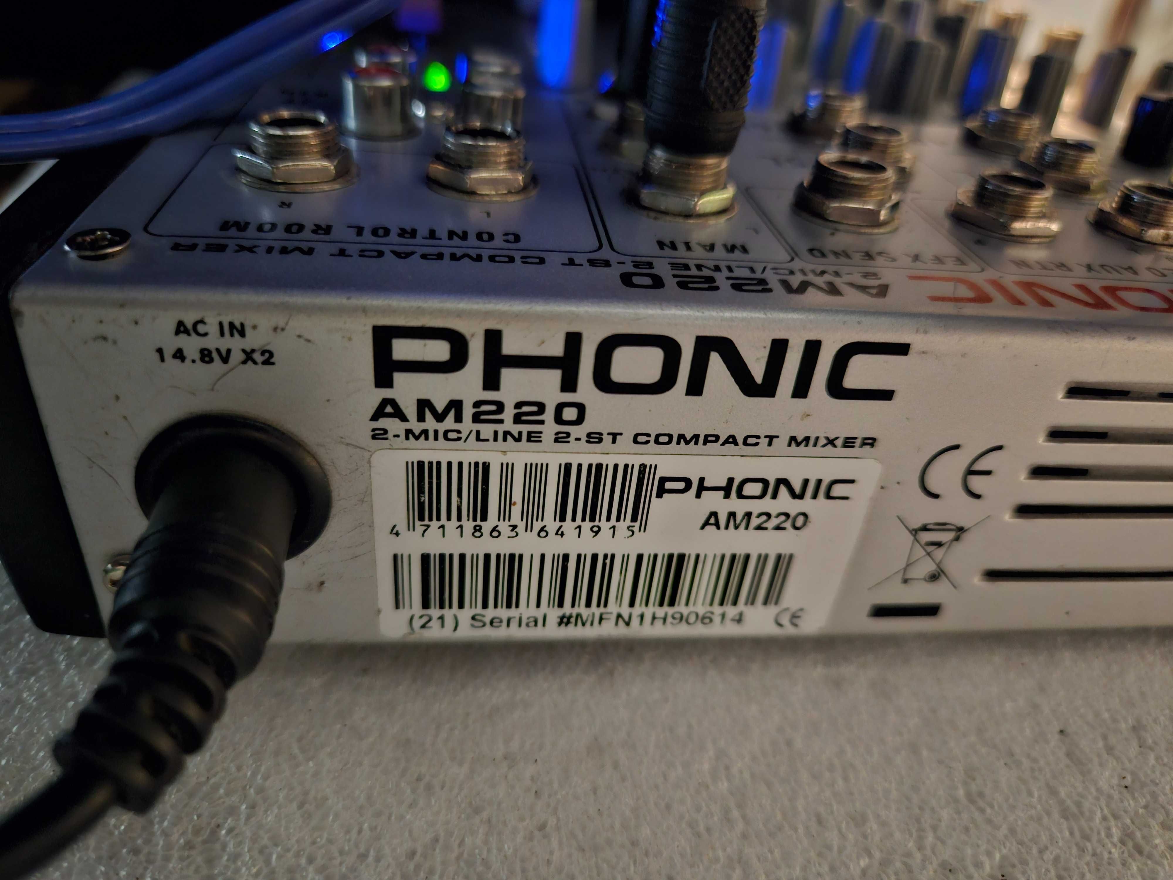 Mixer Analog Phonic AM 220