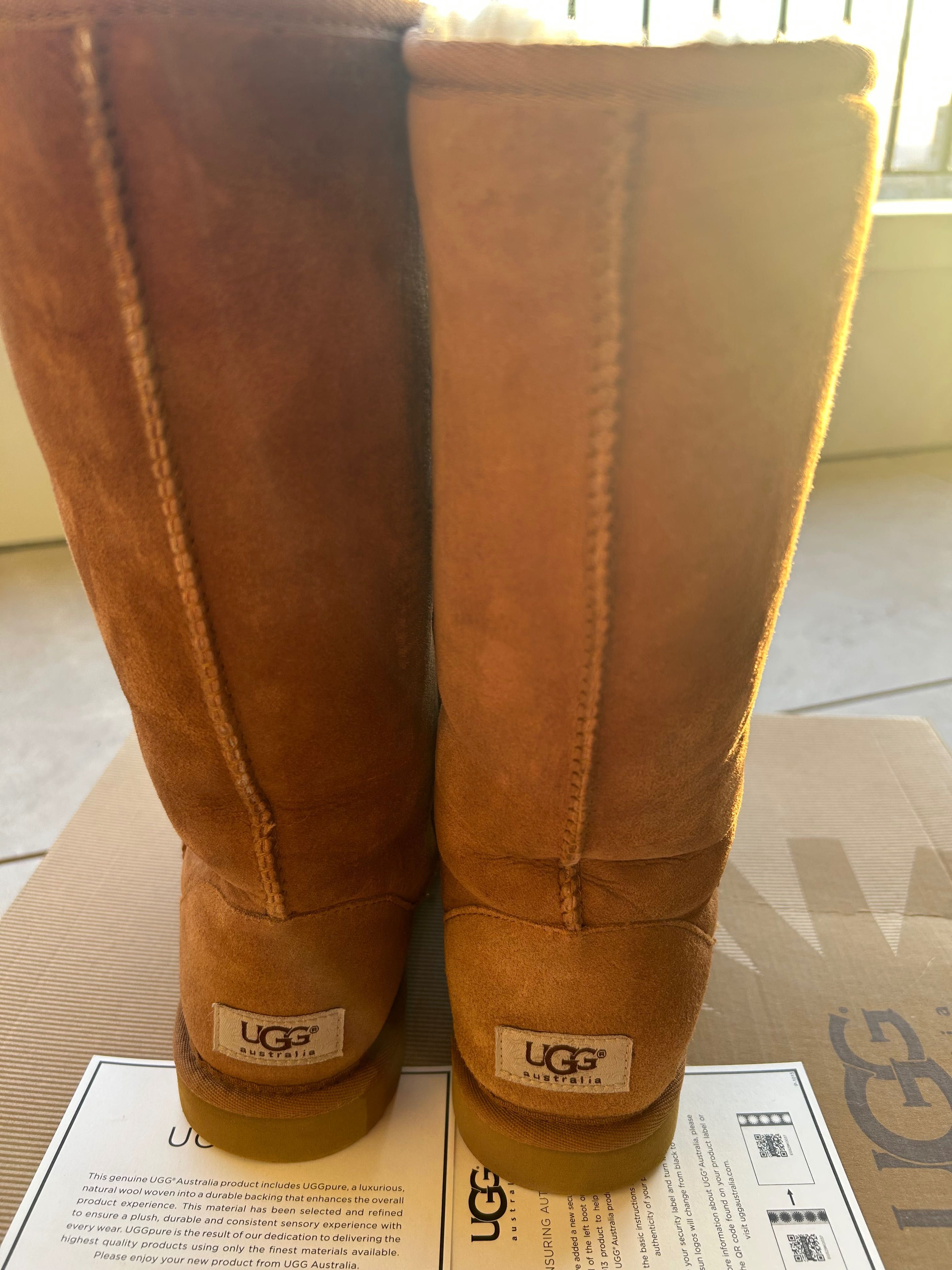 Дамски високи ботуши UGG