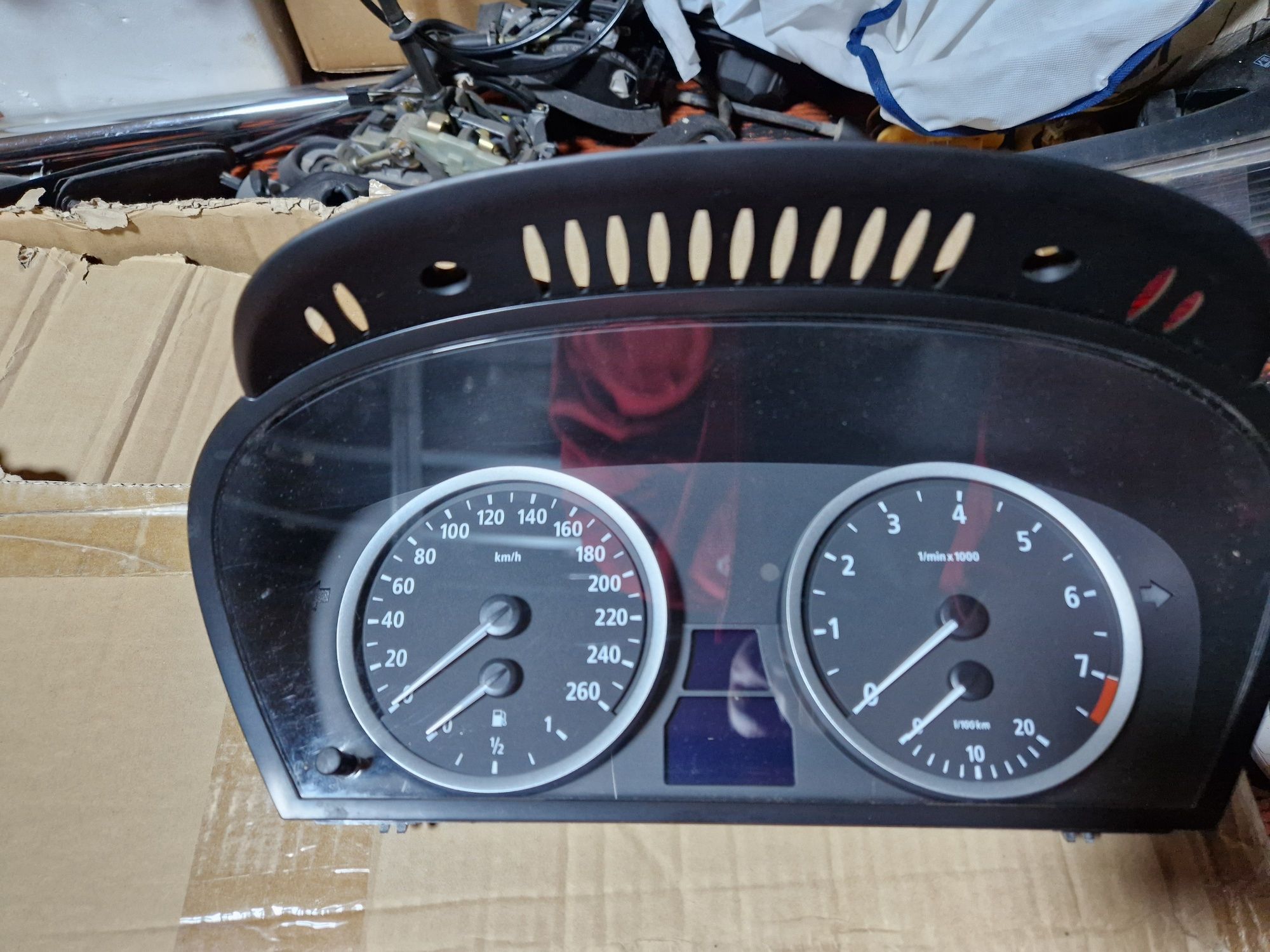 Ceasuri Bord Bmw e60/e61 Motor 2.5 Benzina