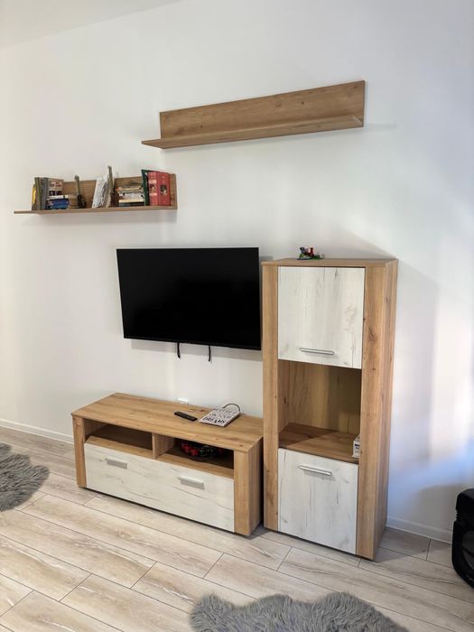 Inchiriez garsoniera  in Militari Residence !