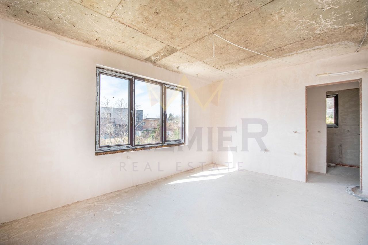 Продава се Къща в Варна, м-т Кочмар - 419 кв.м за 1003 €/кв.м - Снимка #10