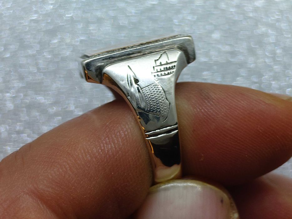 Inel argint cu față din aur gravat – mașină vintage stil anii ’30