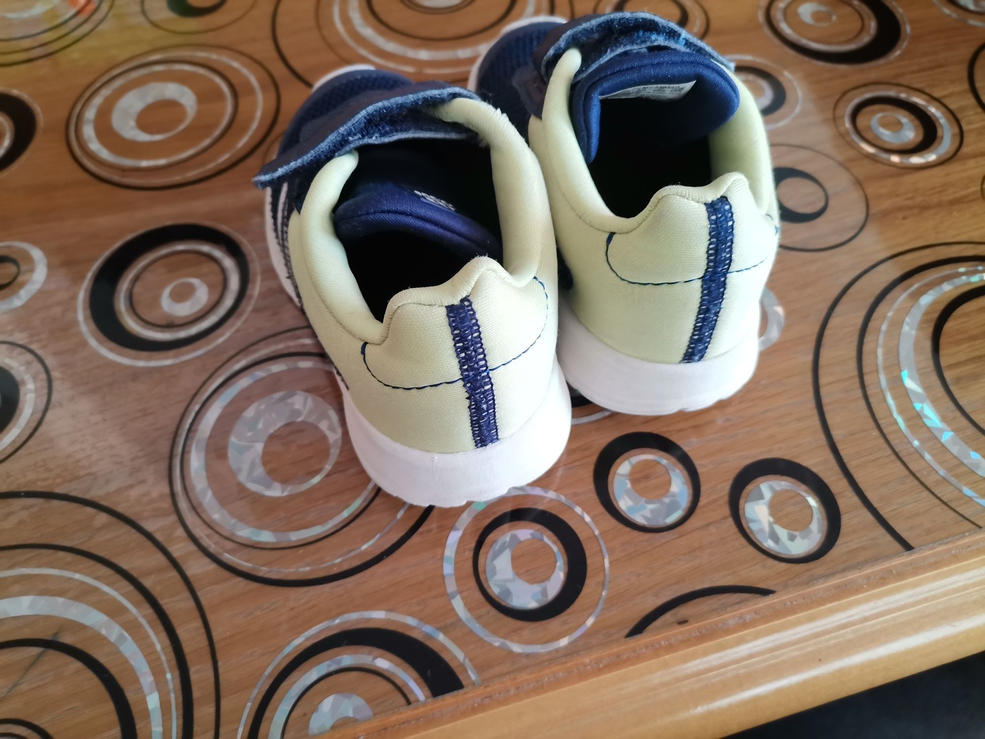 Маратонки Adidas