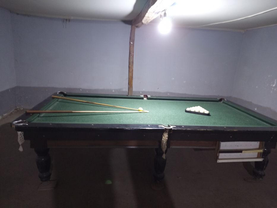 Bilyart kita toshlari bilan