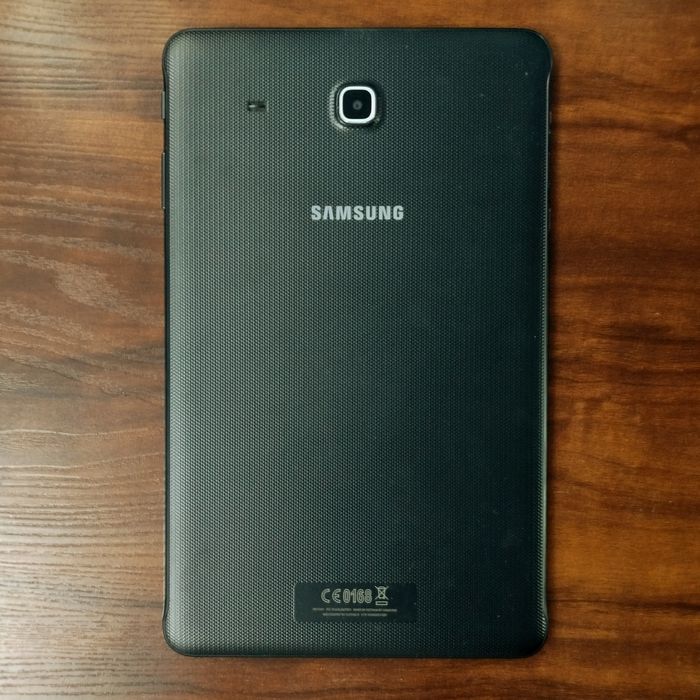 Продаю Планшет Samsung Tab E