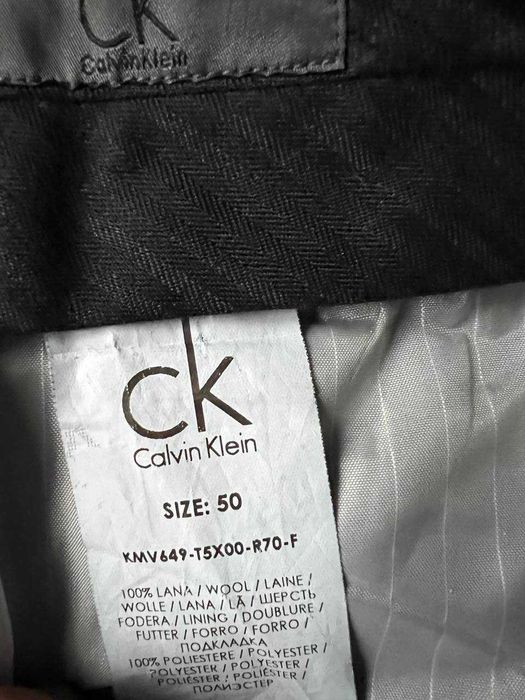 Оригинален костюм Calvin Klein размер 50(L)