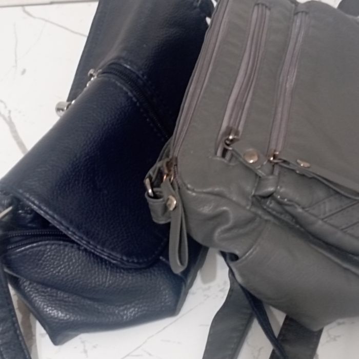 сумочкий буу не где не царапаний замок рабочие не грязная почти новая