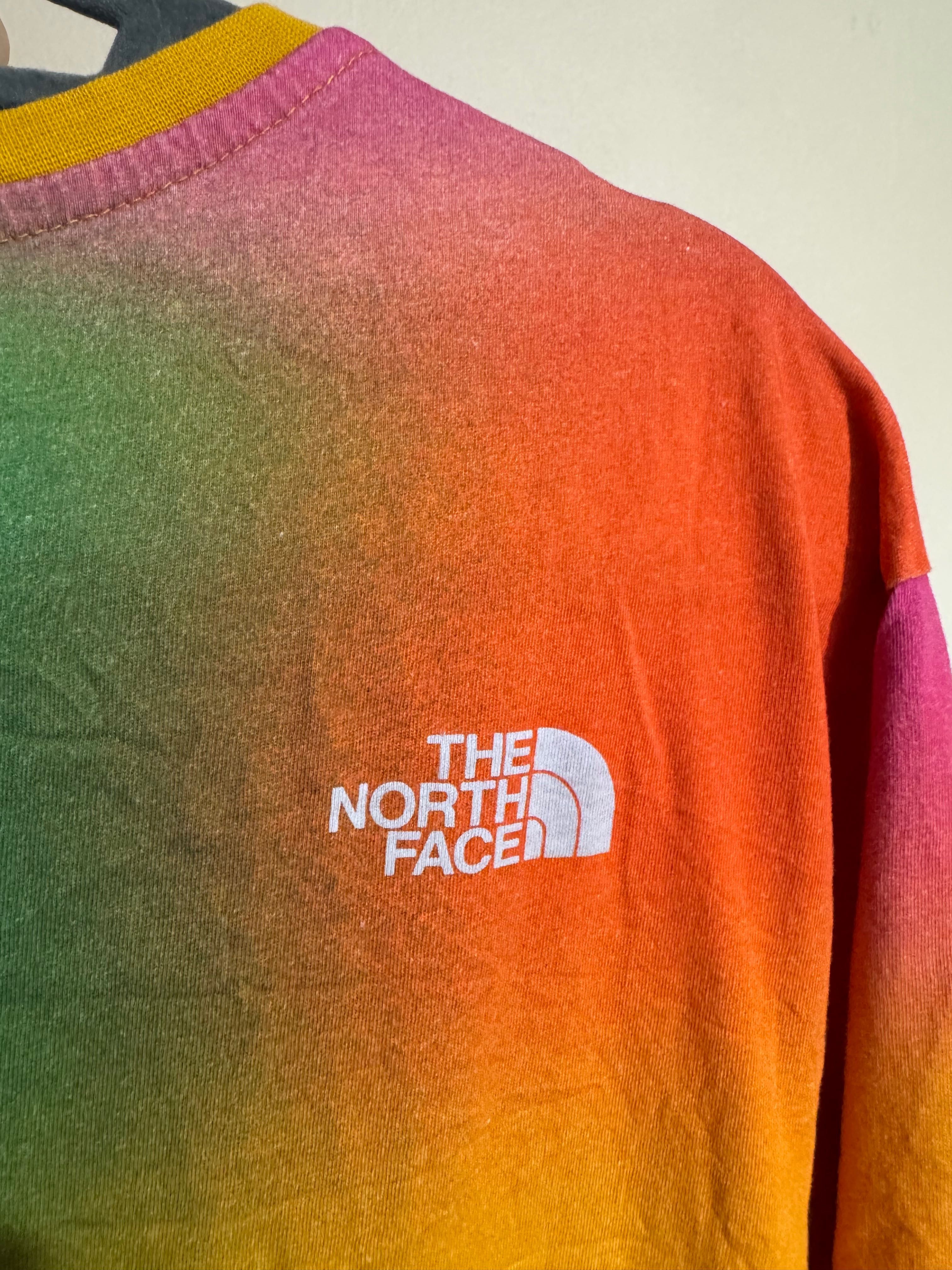 3 броя The North Face T shirt.