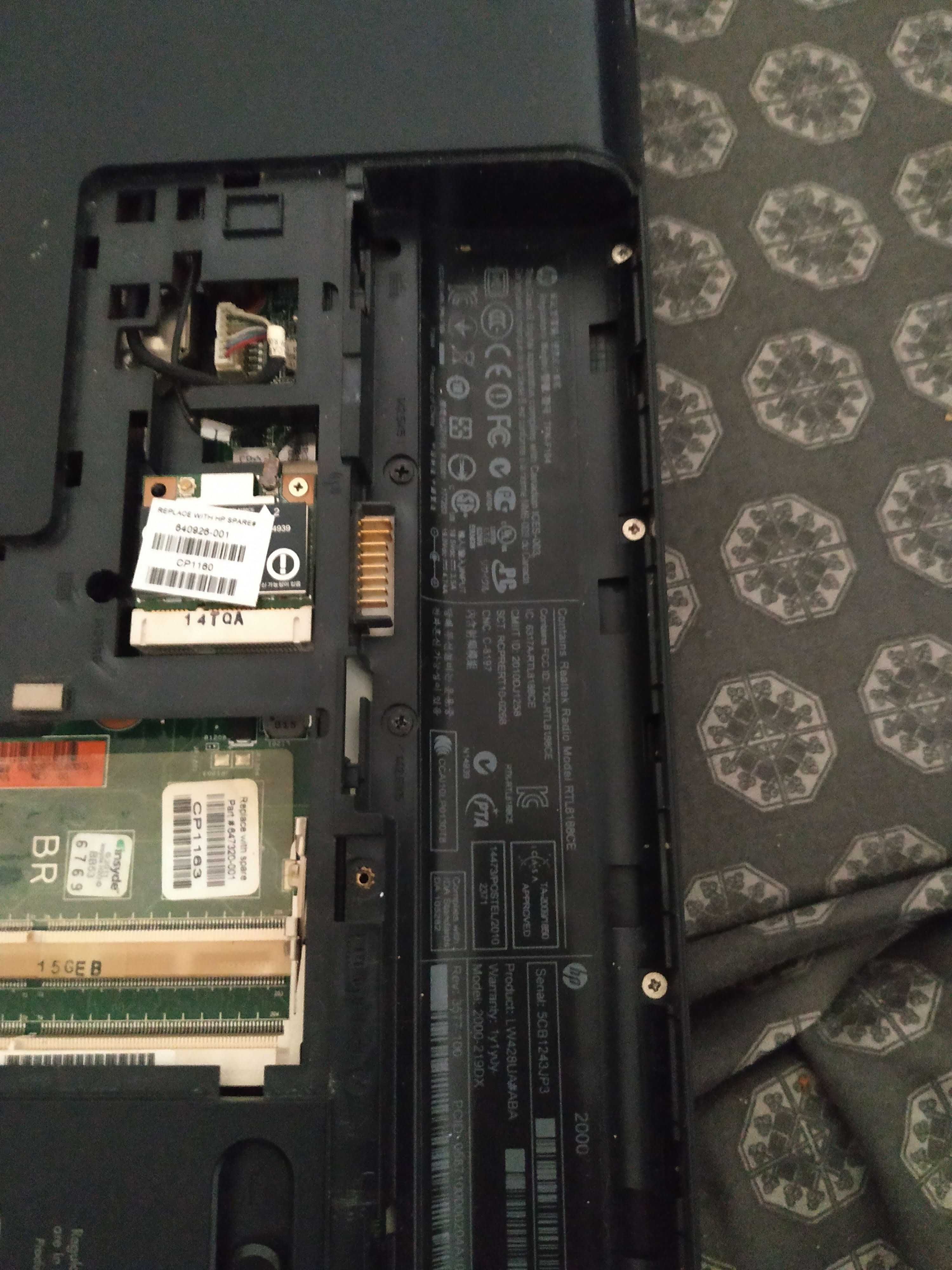 Laptop , Лаптоп за части или работа HP Notebook 2000-219DX