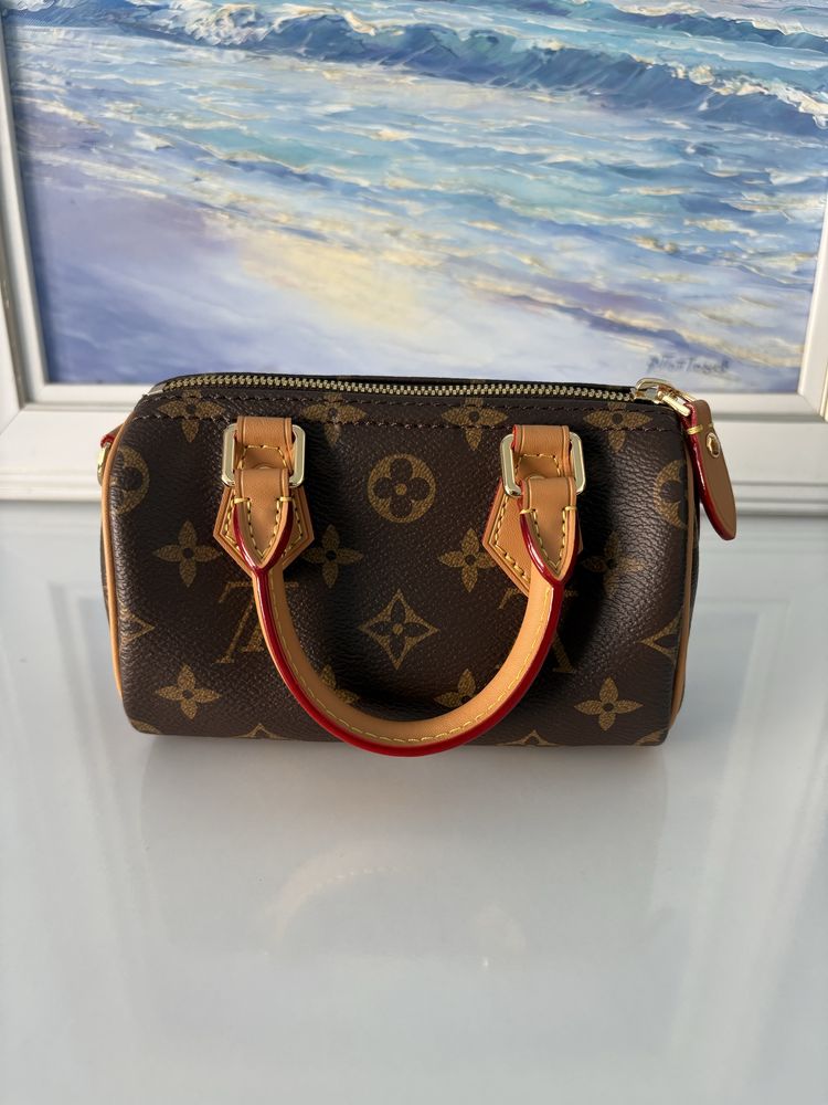 Дамска чанта - Louis Vuitton