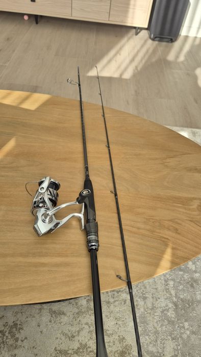 Combo spinning Shimano STRADIC + Savage Gear SG8 2-12 GR