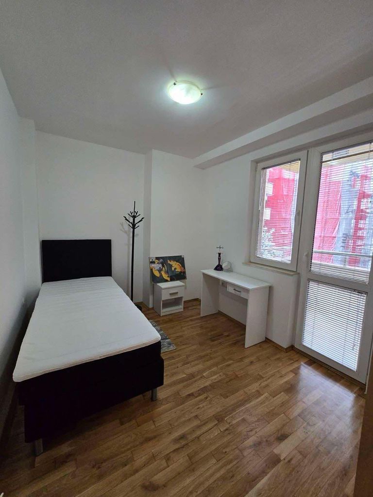 Дава се под наем Тристаен апартамент в Пловдив, Център - 73 кв.м за 500 € - Снимка #5