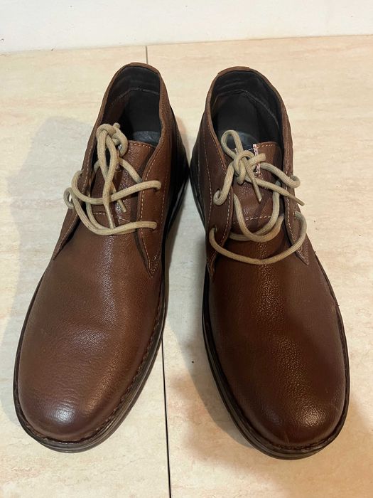 Чисто нови мъжки обувки за пролет и есен.