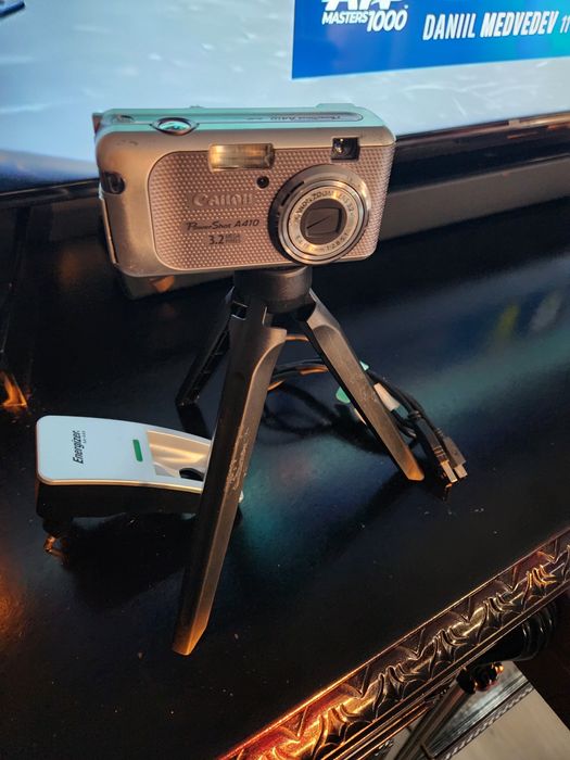 Cameră foto-video CANON PowerShot A410, funcțională.