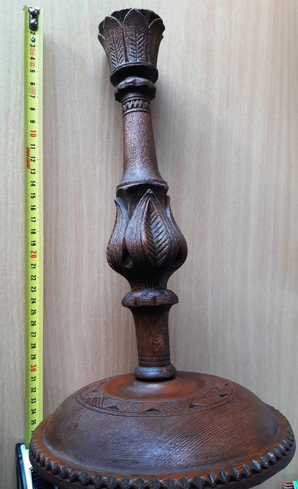 СВЕЩНИК - Дърворезба