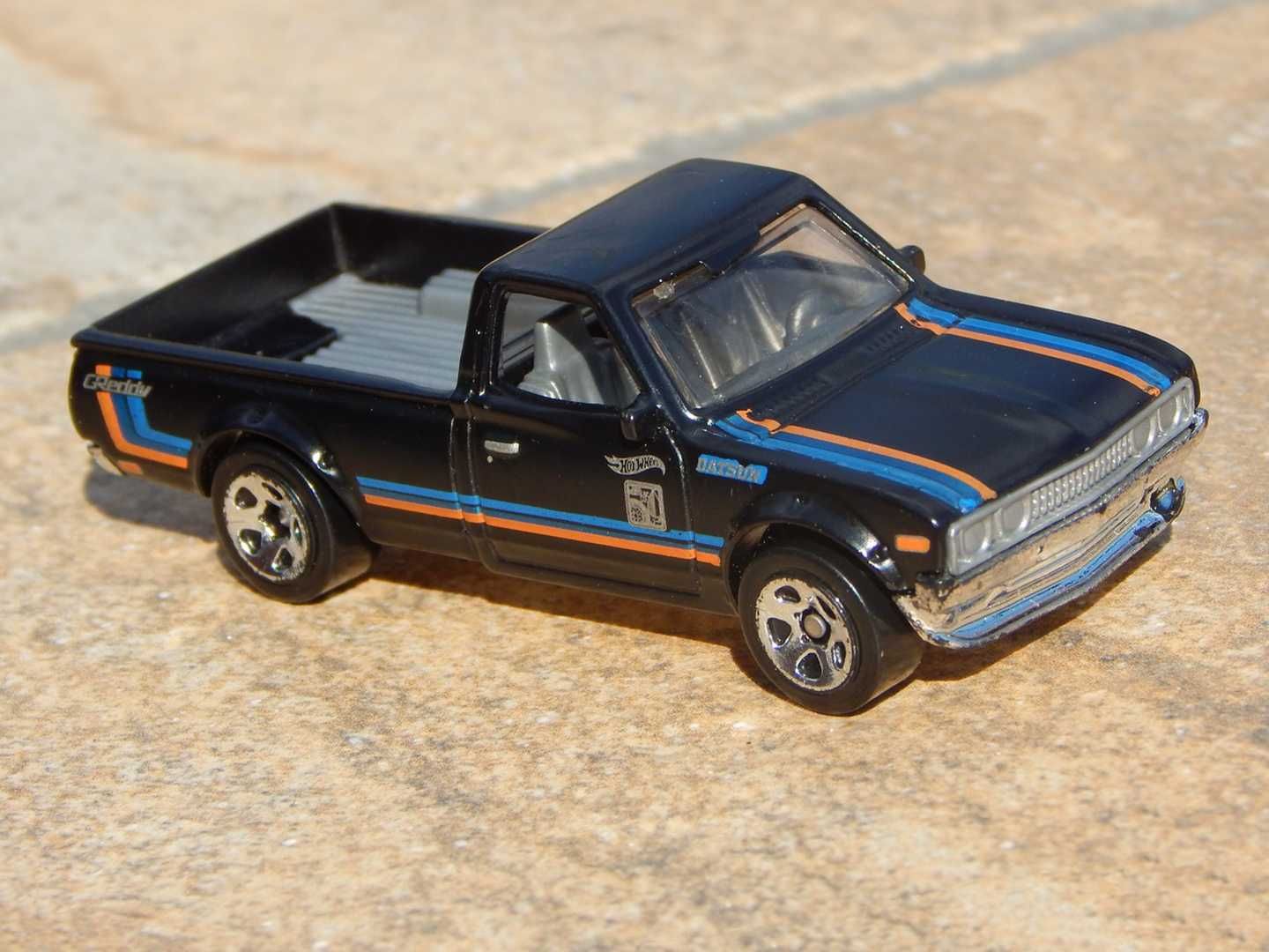 Macheta camioneta pickup Datsun 620 GReddy Hot Wheels sc 1:64