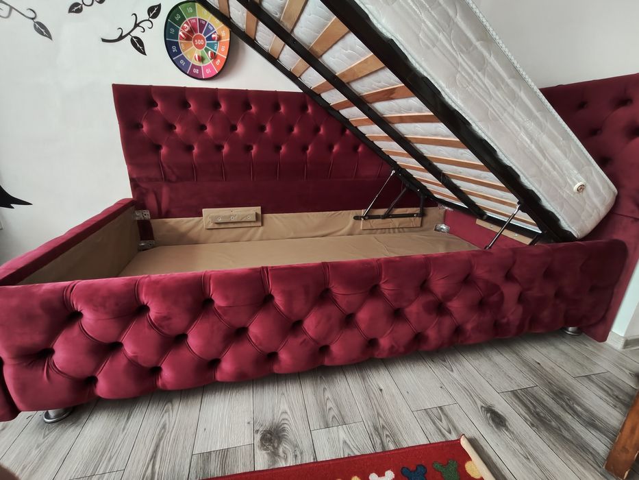 Pat tapițat de colt pentru copii