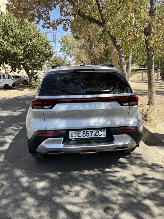 KIA sonet full.