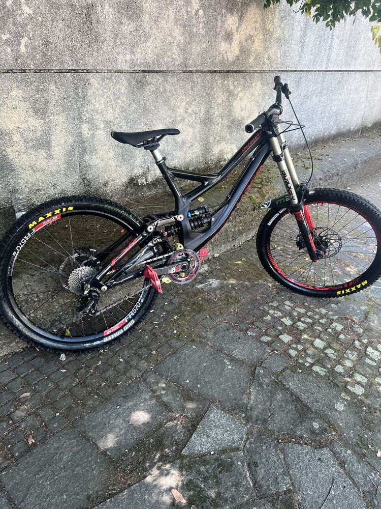 Dh колело specialized demo 8