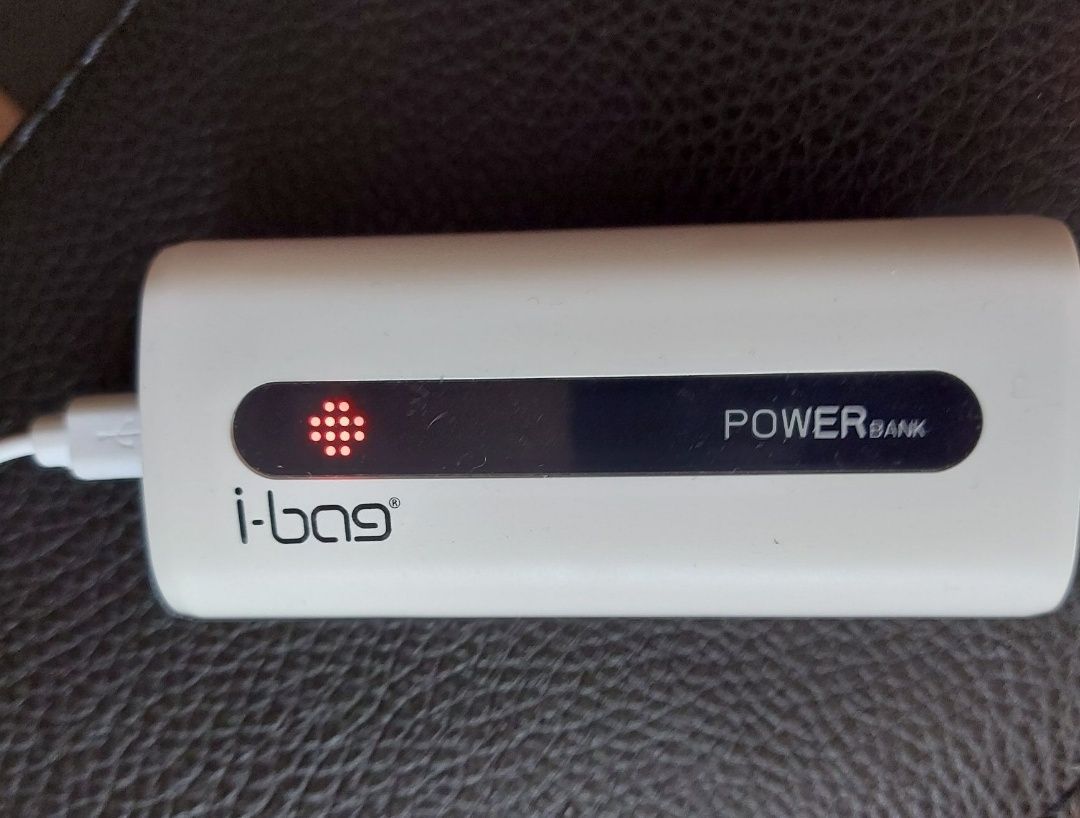 Power bank 4000 de mA de buzunar