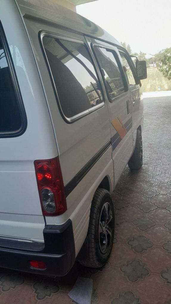 Damas sotiladi.2022 Sentyabr xolati yaxshi probegi 150000 km  narxi 75