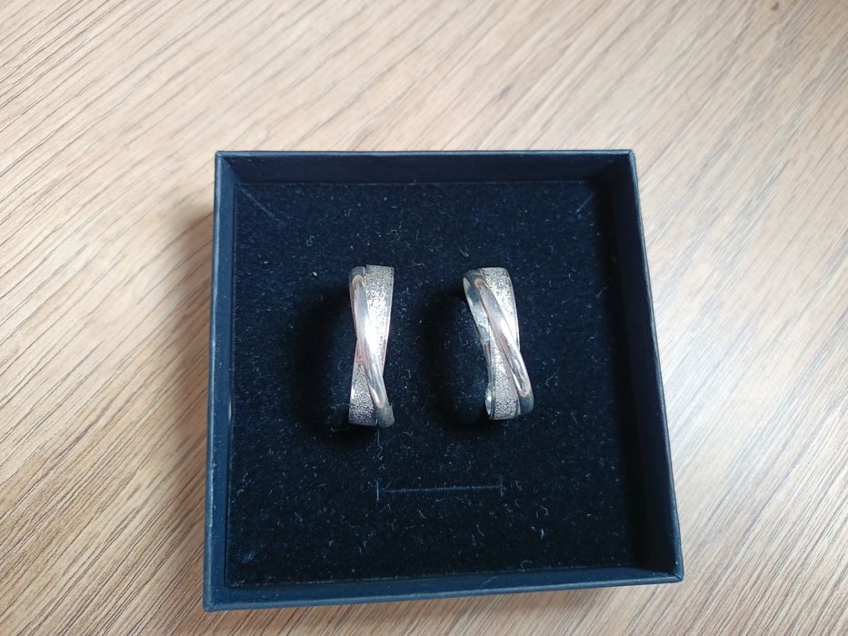 Vând bijuterii din argint