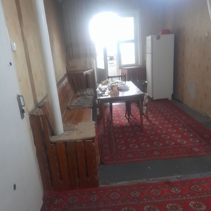 kvartira qizlar qoyiladi