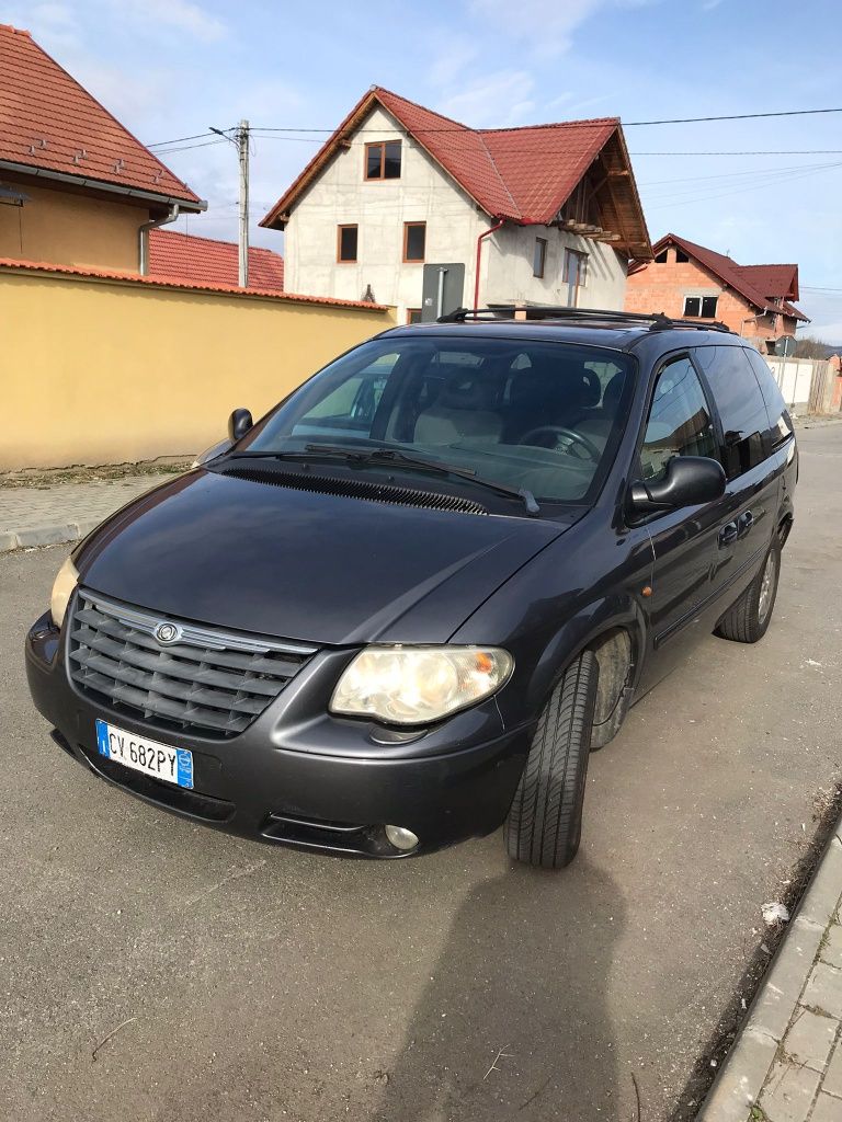 Vând Chrysler voyager