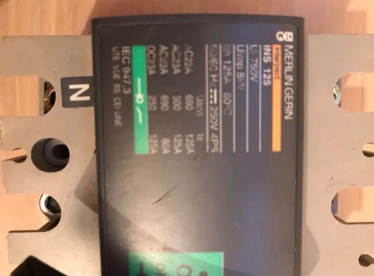 Прекъсвачи Merlin Gerin и Schneider Electric Compact NSX 250HB1