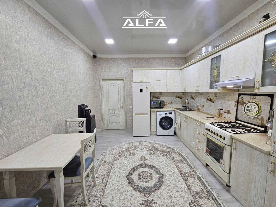 Buxoroda kvartira xonadon uy sotiladi 2 xonali 75m² 6-qavat.