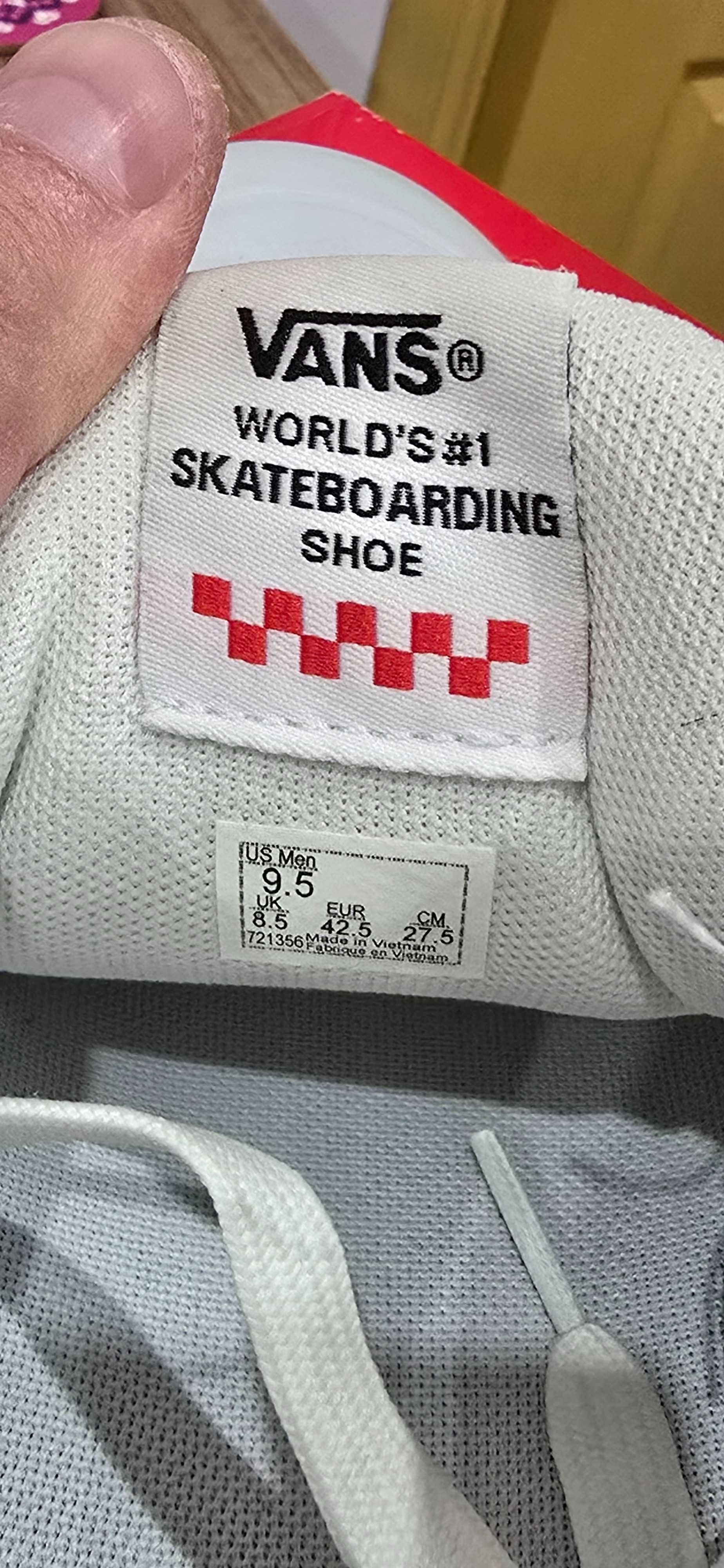 Кожени обувки Vans  42.5  27,5 см на стелката
