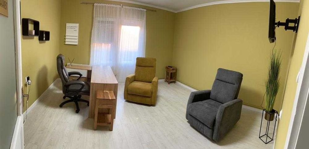 Oportunitate!! De vanzare o casa 5 camere central  zona Nymphea.