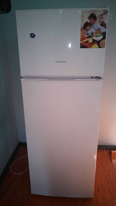 Хладилник с горна камера Crown GN 263 , 213 л, 1.5 години гаранция