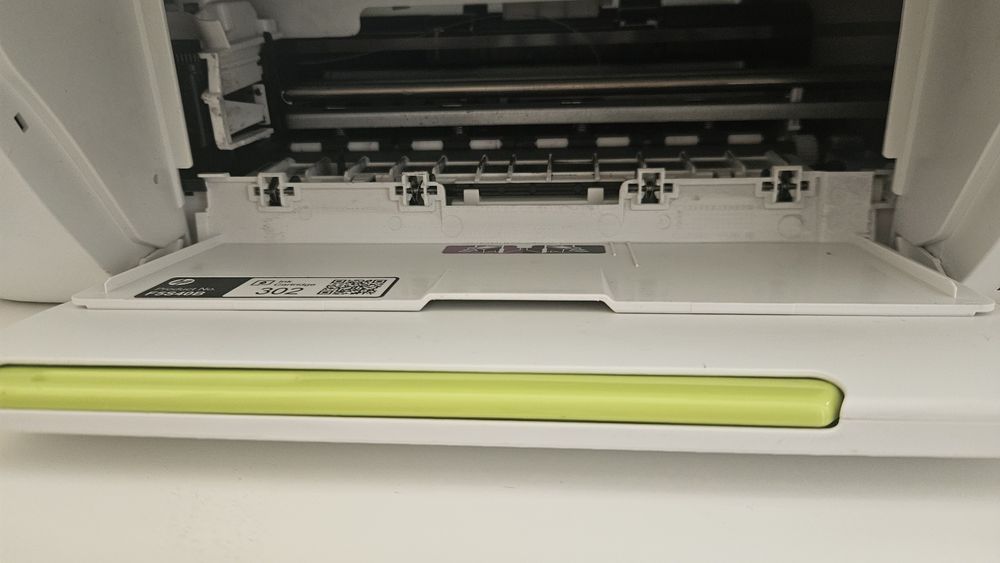 Принтер HP DeskJet 2130