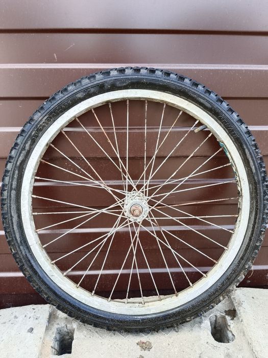 Продам колесо от велосипеда