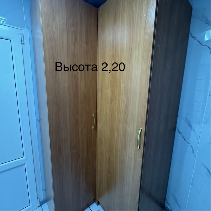 Продам угловой шкаф