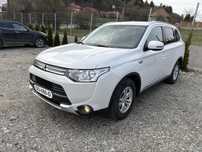 Mitsubishi Outlander. PHEV. Plug. Electrib