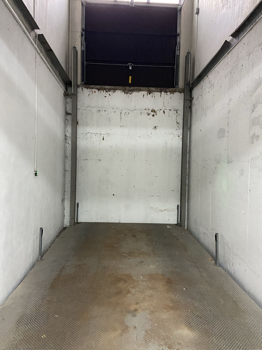 Парко място до “Операта”