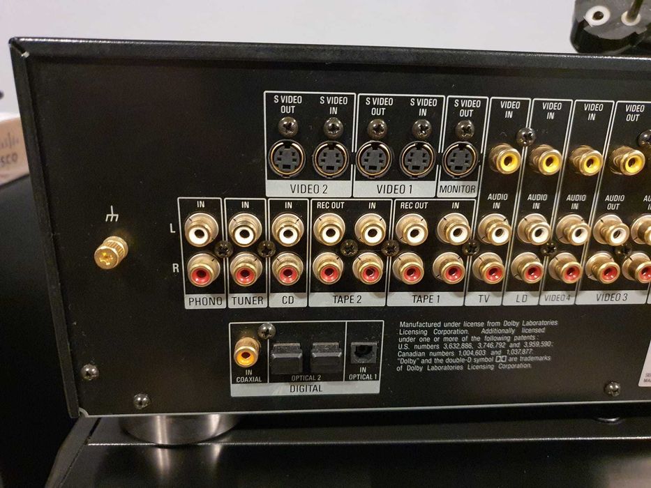 preamplificator SONY TA-E 2000 ESD cu telecomanda RM-S311