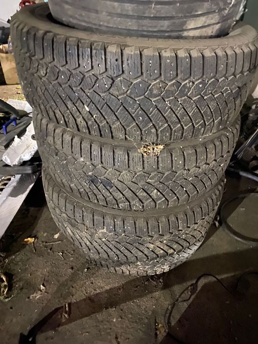 Шины 235/55R19 продается