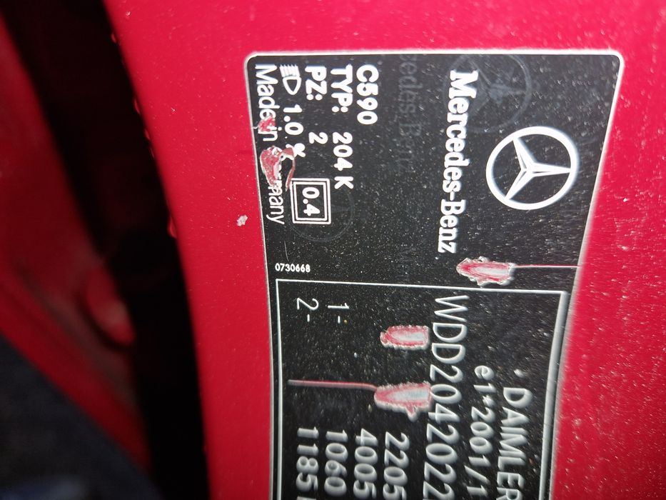 Vand sau dezmembrez c class w204 combi