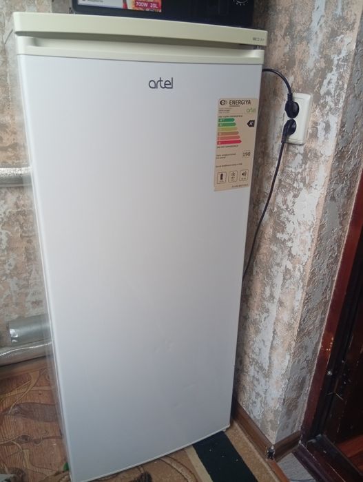 Продаётся холодильник Artel