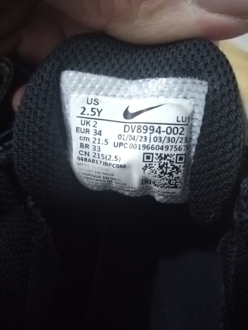 Оргинални детски маратонки Nike 34