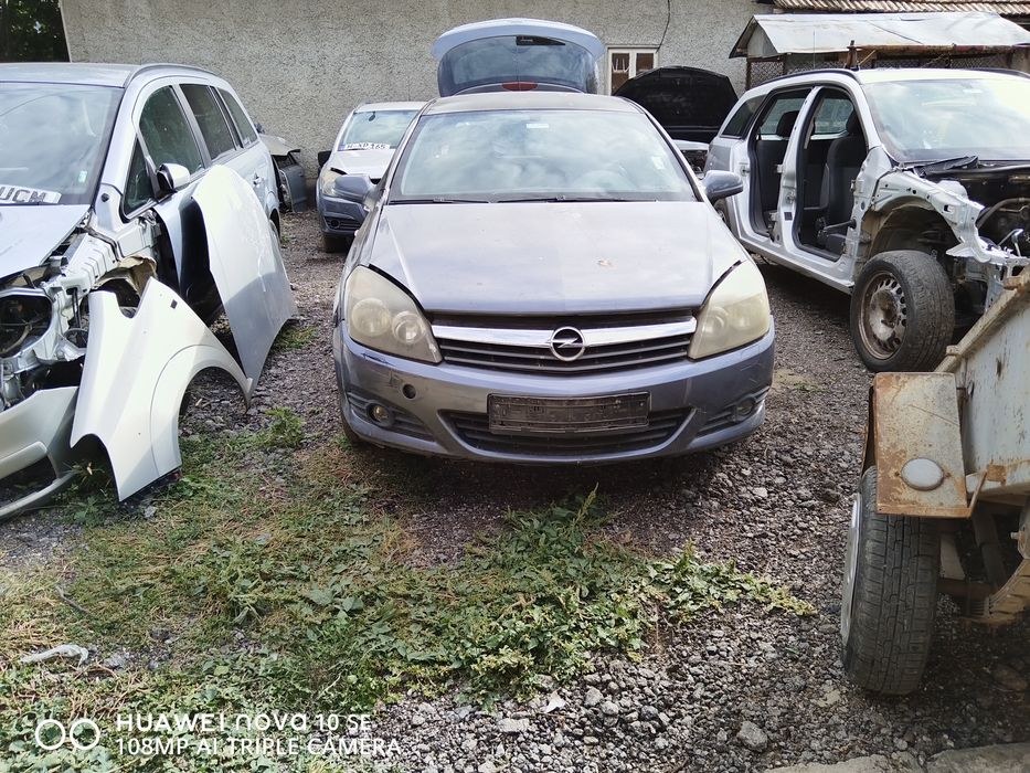 Opel Astra H GTC 1,7cdti  110ks На Части