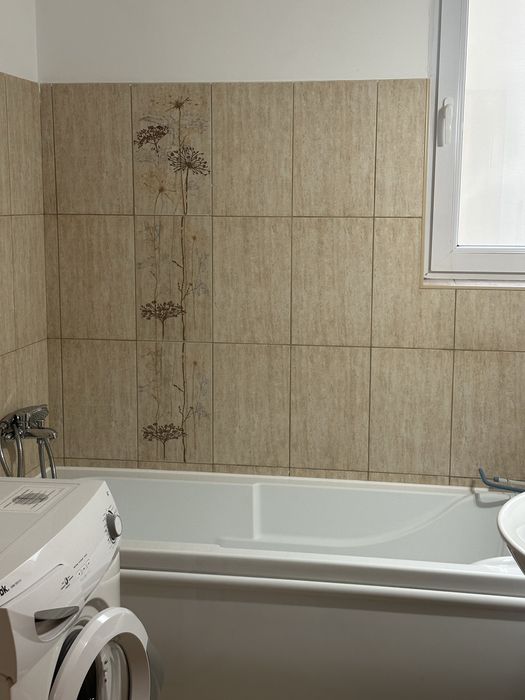 Garsoniera foarte aproape de Coresi Mall de inchiriat