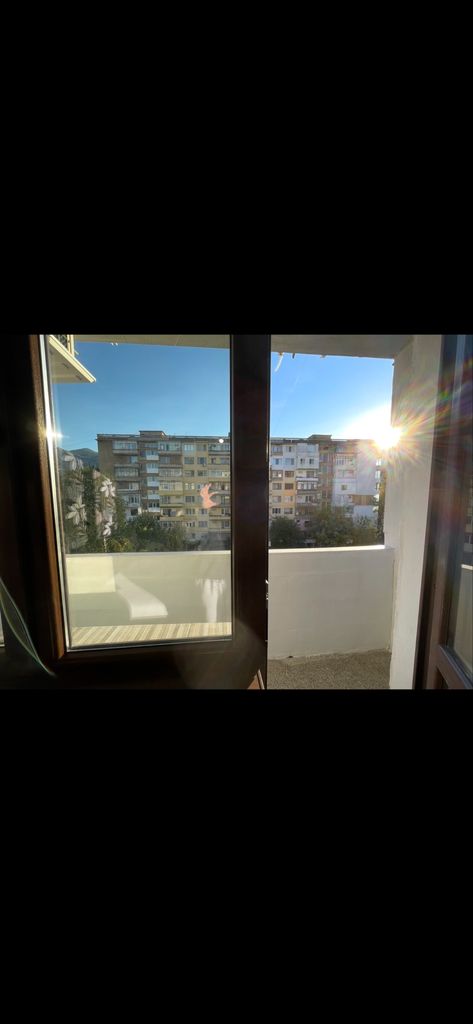 Дава се под наем Двустаен апартамент в Враца, Квартал 103 - 60 кв.м за 316.2 € - Снимка #6