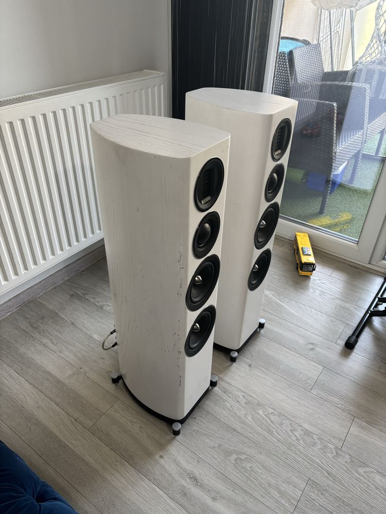 Pereche boxe wharfedale evo 4.3
