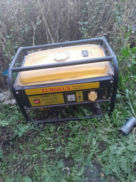 Бензиновый генератор